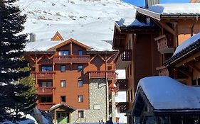 Le Chamois des Alpages de Reberty ski au pied